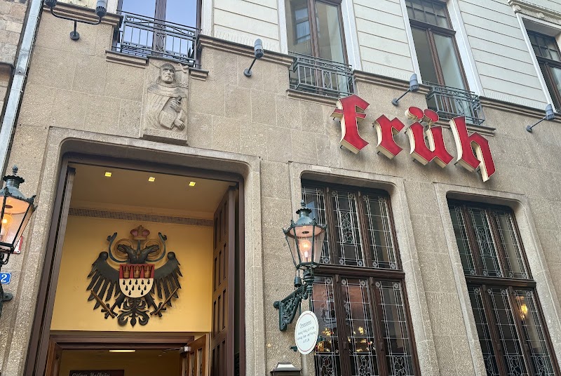 Früh am Dom