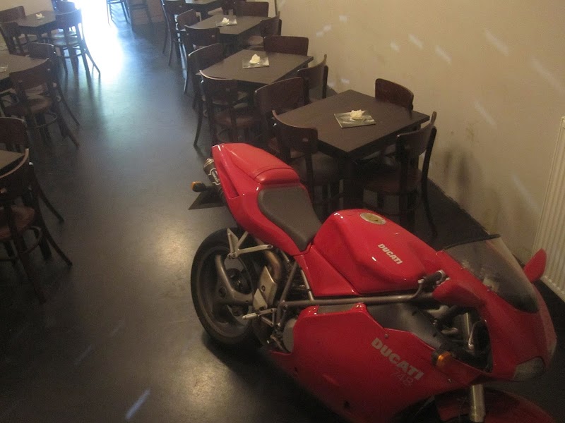 HERMAN Belgian Bar